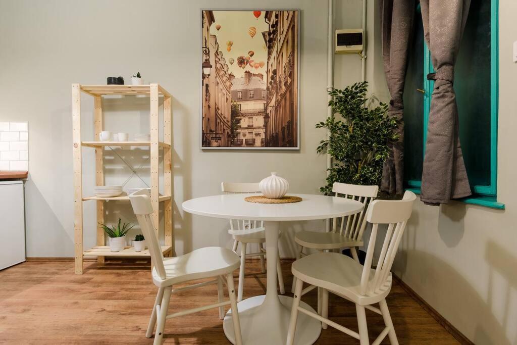 Cosy Apartment In Party District K30 Budapest Ngoại thất bức ảnh