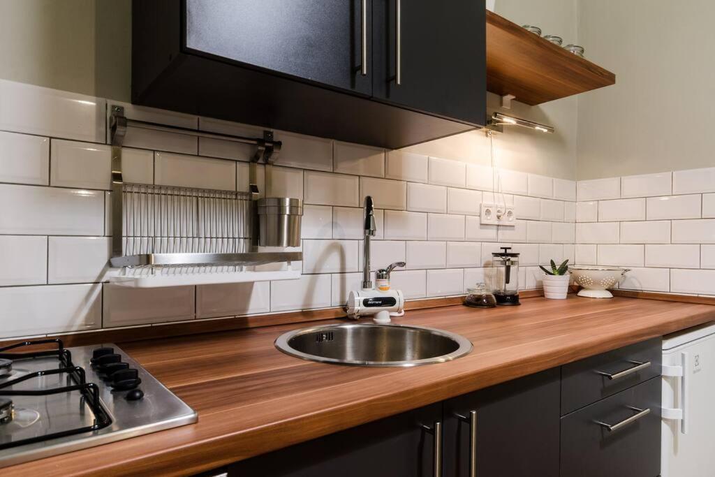 Cosy Apartment In Party District K30 Budapest Ngoại thất bức ảnh